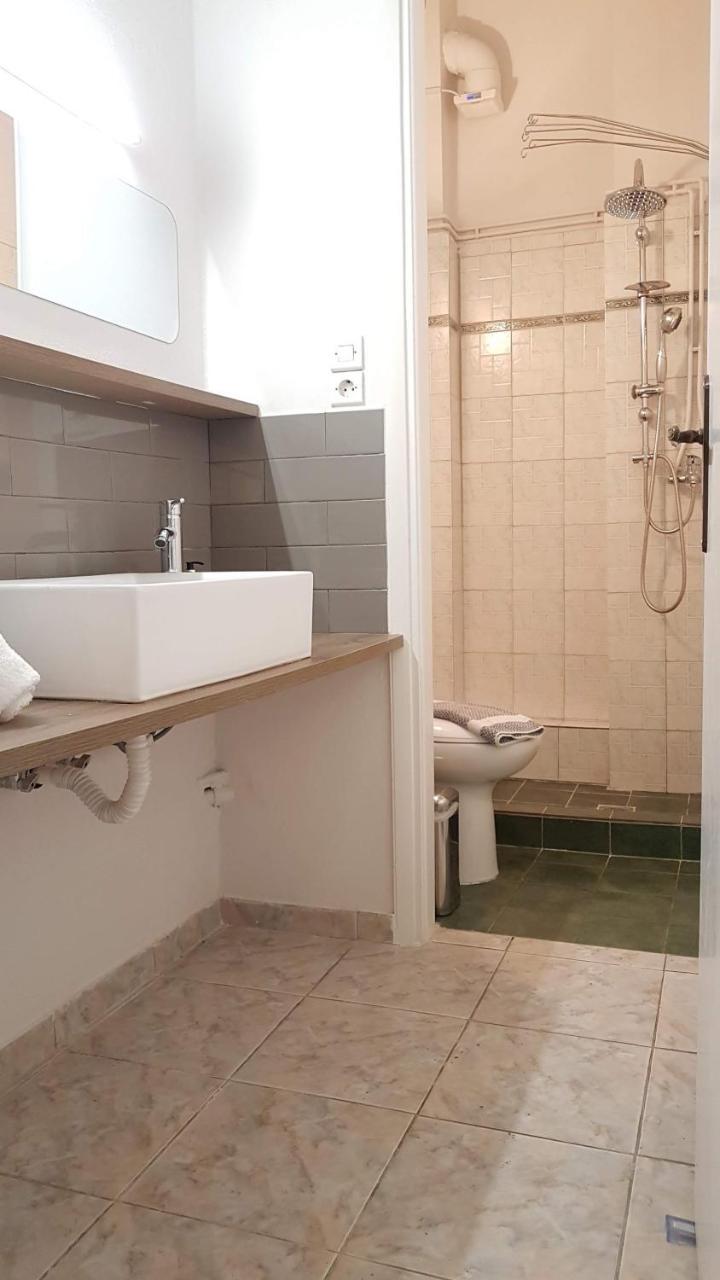 Palette Apartment Chocolate - Athens Center, 6 Bd, 3 Bath Eksteriør bilde
